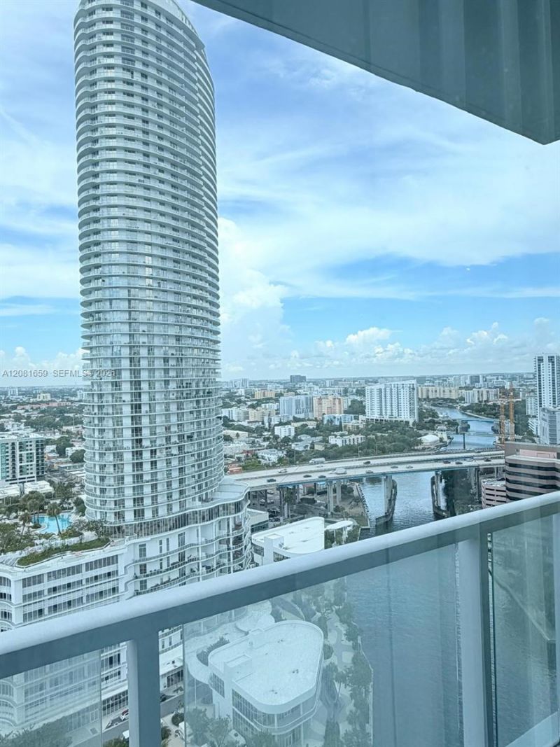 185 SW 7th St, Unit 2600, Miami, FL 33130 Photo