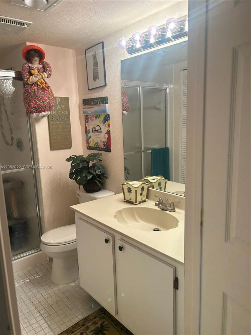 9205 Pecky Cypress Ln , Unit 8F, Boca Raton, FL 33428 Photo