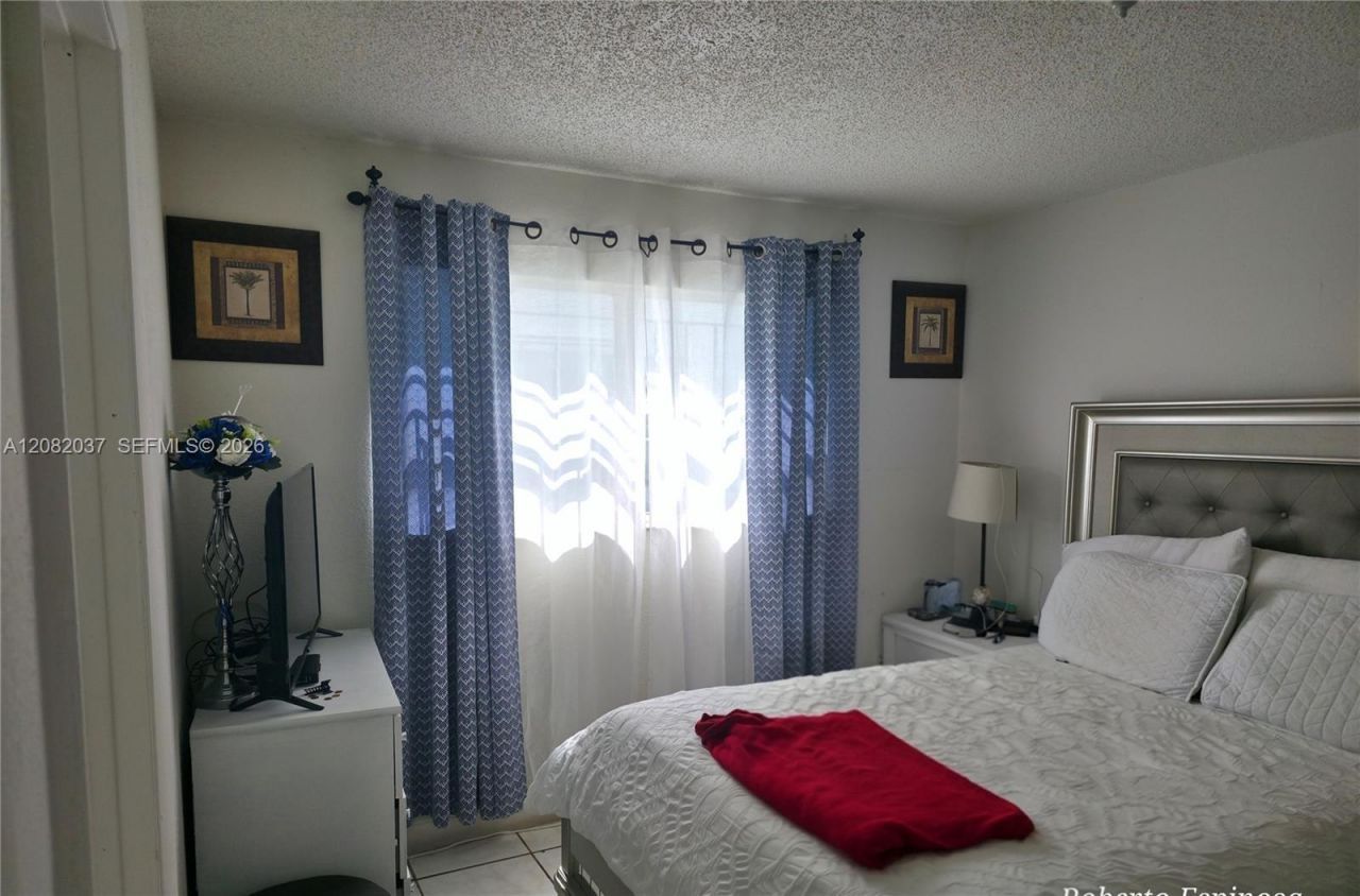 2237 NW 50th St, Miami, FL 33142 Photo