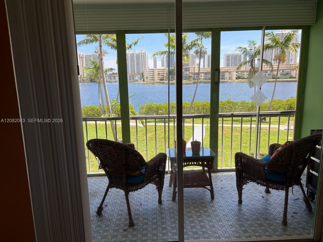 2861 Leonard Dr, Unit F207, Aventura, FL 33160 Photo