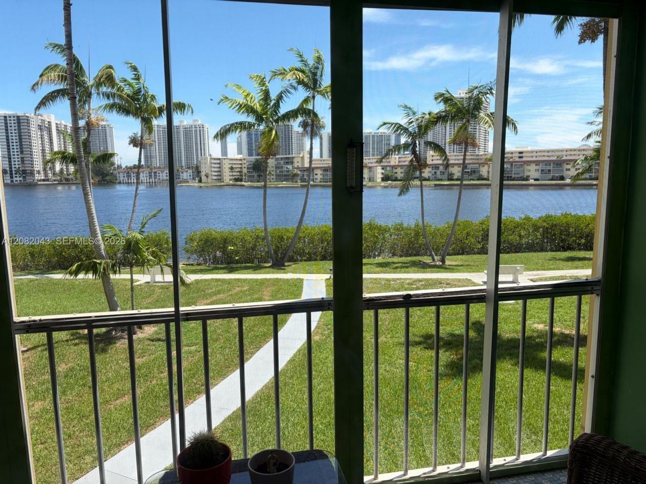 2861 Leonard Dr, Unit F207, Aventura, FL 33160 Photo
