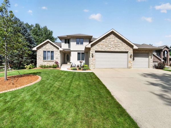 5480 Walden Bay Drive, Waunakee, WI 53597