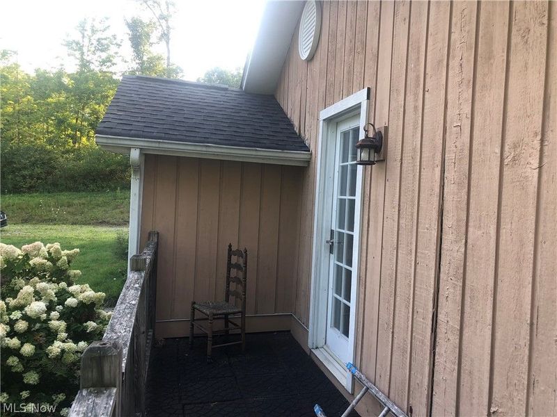 12104 Crampton Drive, Burton, OH 44021 Photo 11