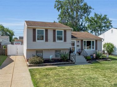 153 Le Havre Dr, Cheektowaga, NY 14227