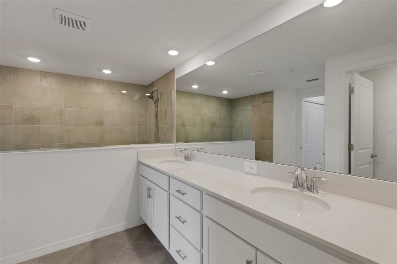 5624 Summit Pointe Circle , Unit 104, Bradenton, FL 34210 Photo