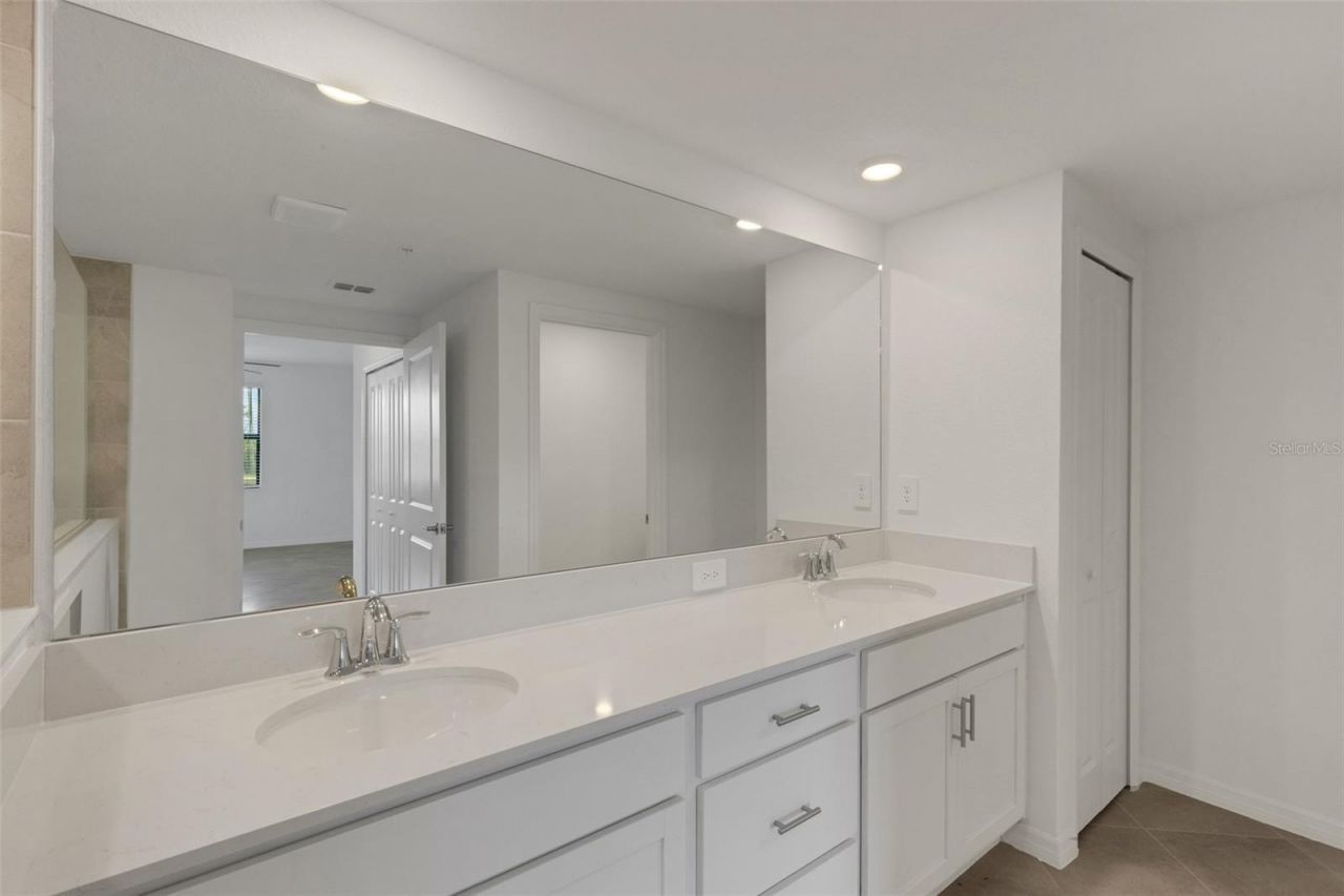 5624 Summit Pointe Circle , Unit 104, Bradenton, FL 34210 Photo
