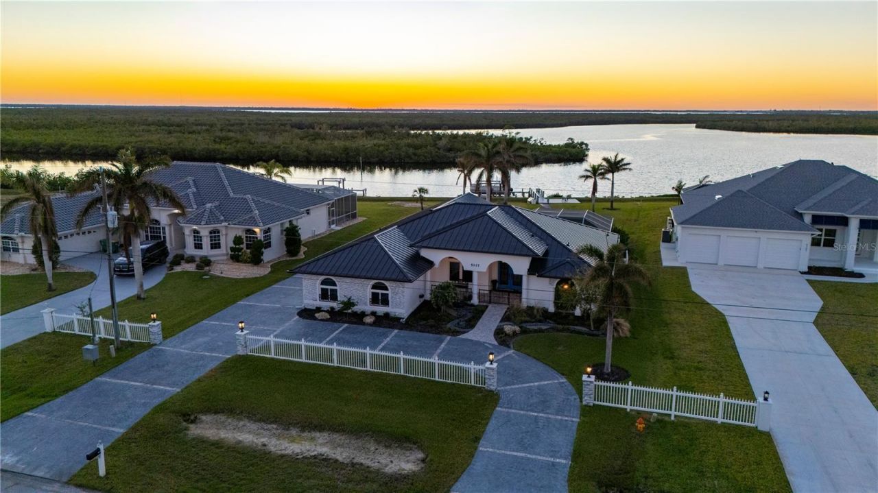 5117 Collingswood Boulevard, Port Charlotte, FL 33948 Photo