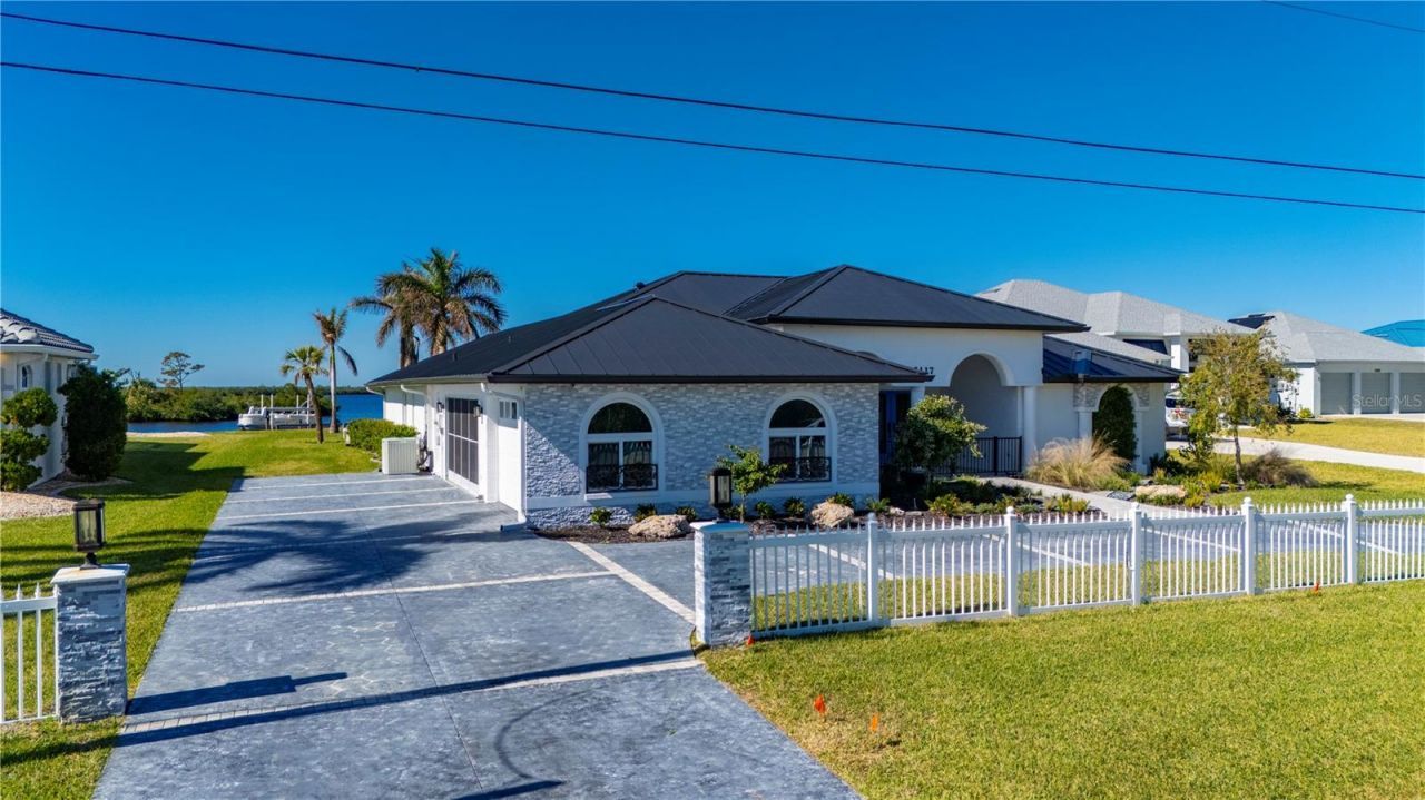 5117 Collingswood Boulevard, Port Charlotte, FL 33948 Photo