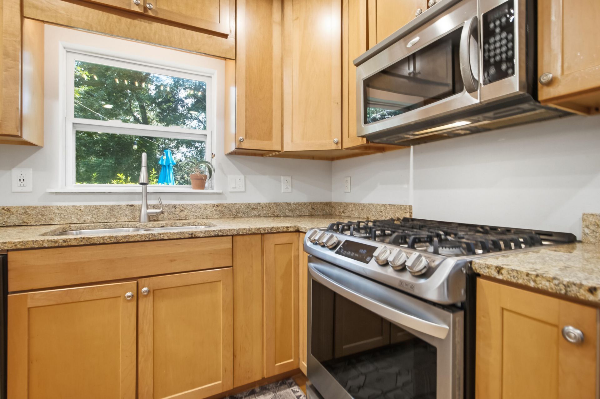 1298 Julian Clark Road Photo 10