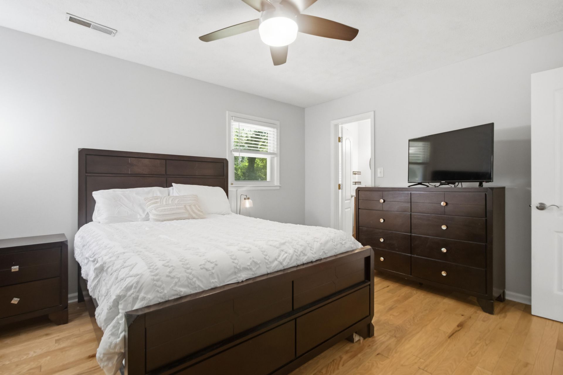 1298 Julian Clark Road Photo 15