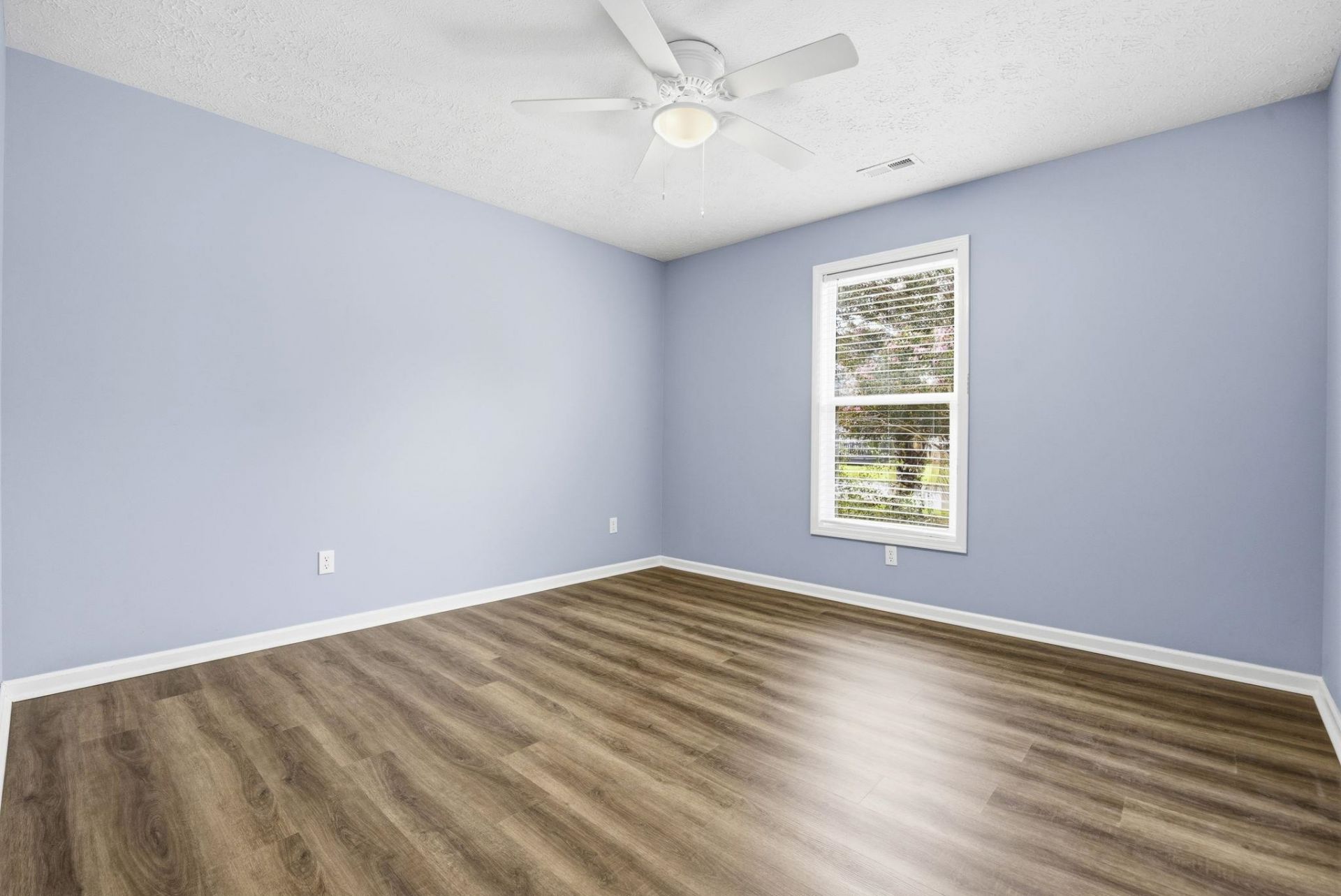 609 Six Lakes Dr.  Photo 25