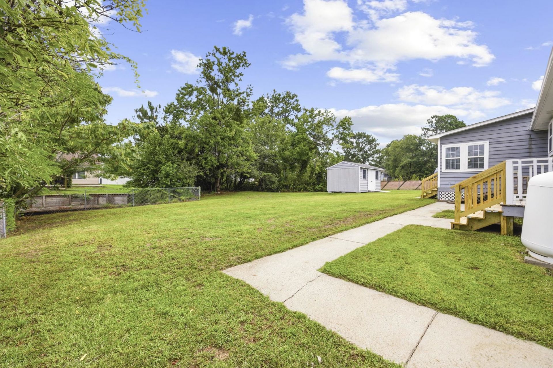 609 Six Lakes Dr.  Photo 37