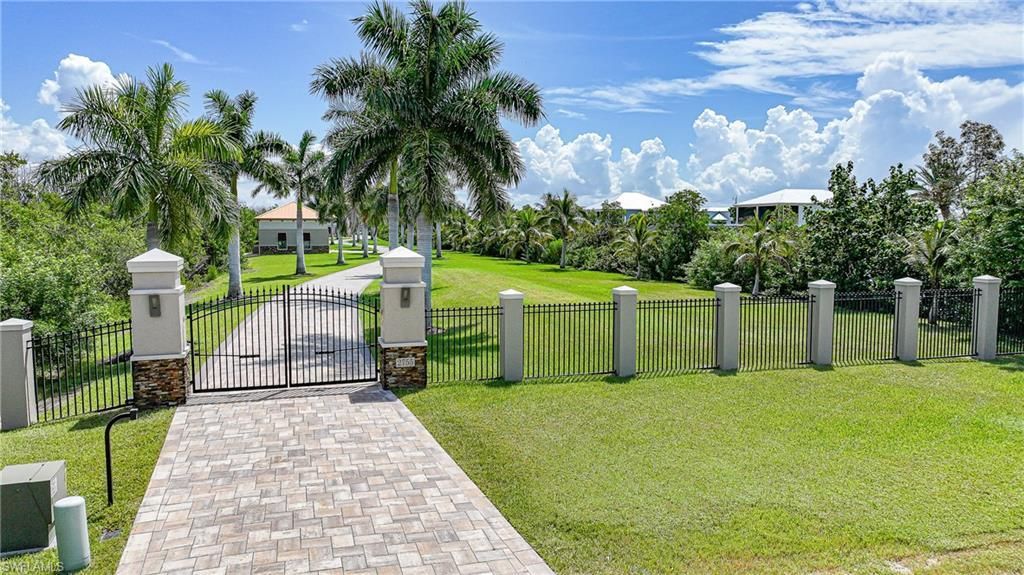 2755 & 2785 Cussell Dr, Saint James City, FL 33956 Photo