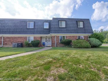 1800 Colonial Village Way , Unit 3, Waterford Township, Mi 48328