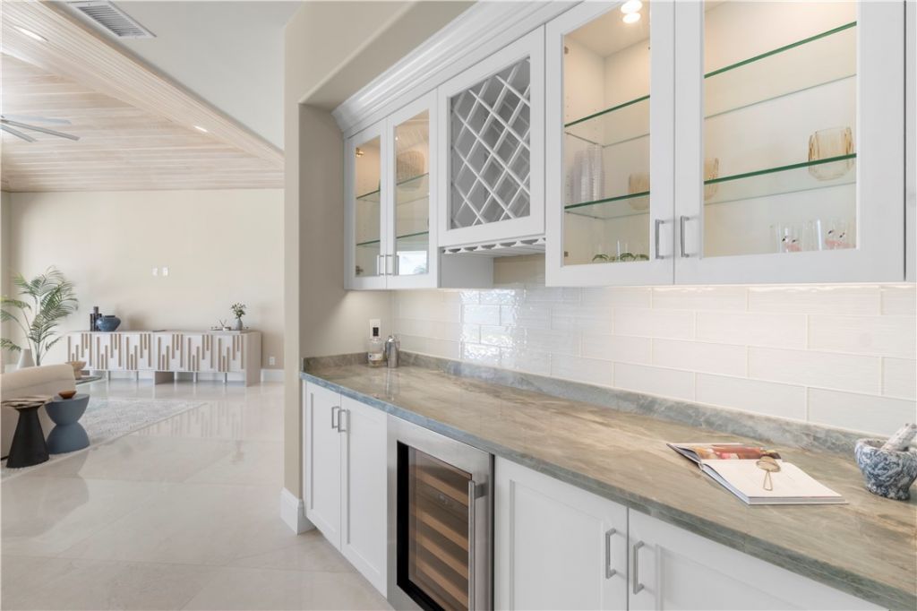 526 Point Lane, Vero Beach, FL 32963 Photo