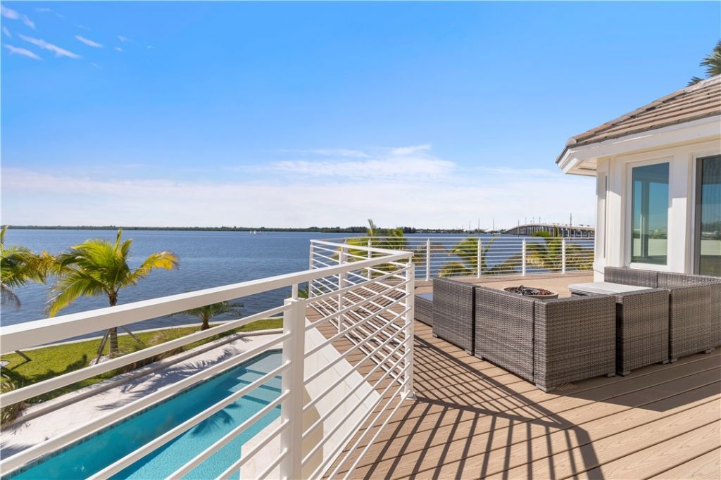 526 Point Lane, Vero Beach, FL 32963 Photo