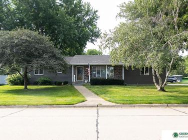 1506 Meadow Lane, York, NE 68467