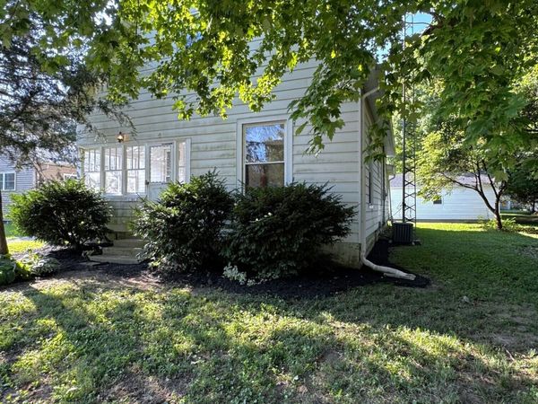 403 W Washington Street , Waynetown, IN 47990
