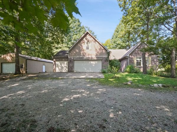 5682 Perry Road, Martinsville, IN 46151