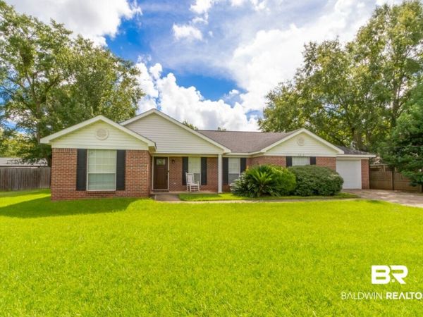 1611 S Bay Street, Foley, AL 36535