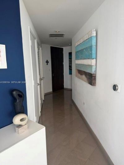 68 SE 6th St, Unit 1912, Miami, FL 33131 Photo