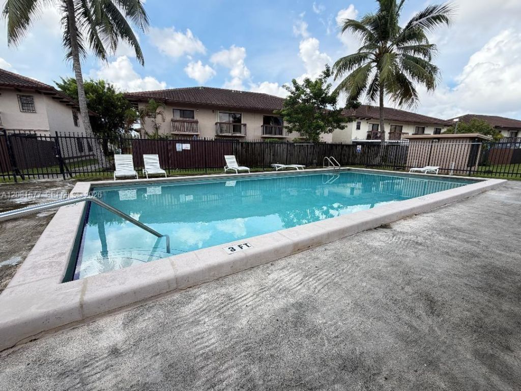 12229 SW 16th Ter , Unit 102-I, Miami, FL 33175 Photo