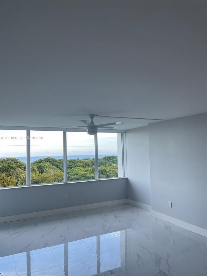 8233 Harding Ave, Unit 707, Miami Beach, FL 33141 Photo