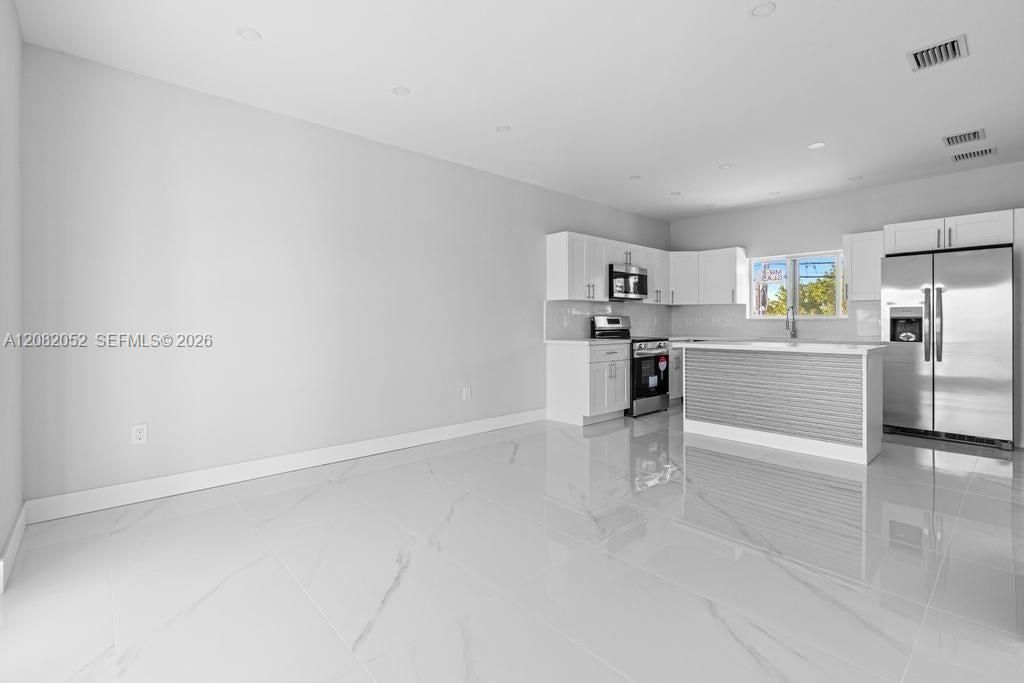 31569 Avenue D, Big Pine Key, FL 33043 Photo