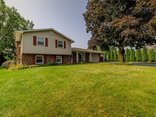1591 Ayrault Road , Fairport, NY 14450