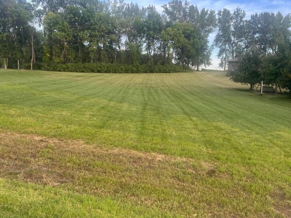 1630 Edgewater Drive E, Lake Benton, MN 56149