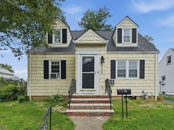 335 Dermody St, Roselle, NJ 07203