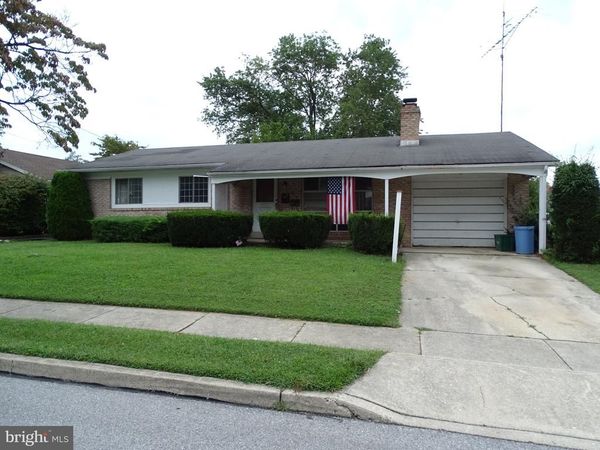 576 GRANT DRIVE , HANOVER, PA 17331