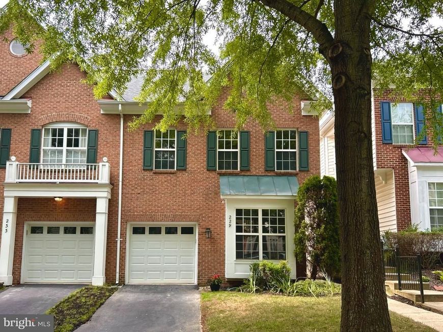 229 Painted Post Lane, Gaithersburg, MD 20878 Main Photo