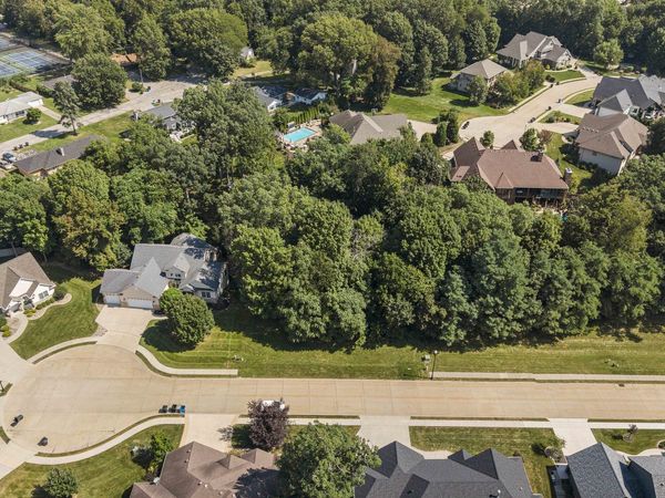 31 Chippiannock Place , Rock Island, IL 61201