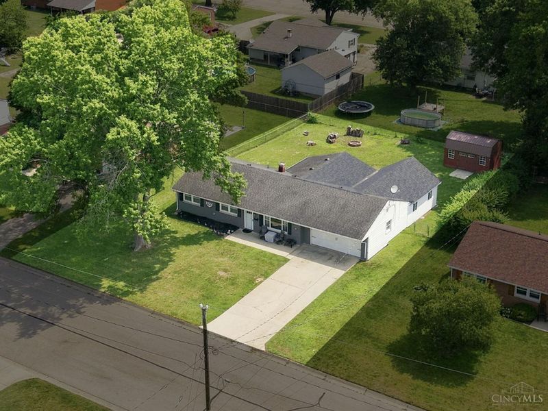 422 Kenwood Lane, Trenton, OH 45067 Photo 8