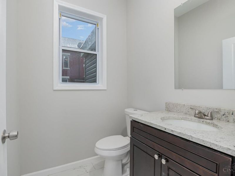 2213 Highland Avenue, Cincinnati, OH 45219 Photo 17