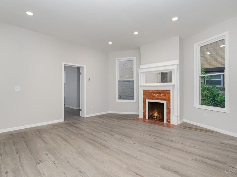 2213 Highland Avenue, Cincinnati, OH 45219 Photo 6