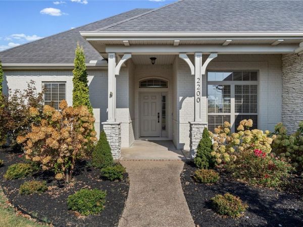 2200 Riverwater Lane , Fayetteville, AR 72703
