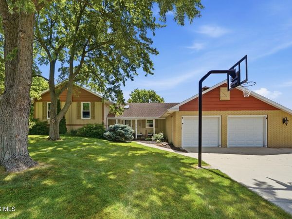313 Charloe Circle , Ottawa, OH 45875