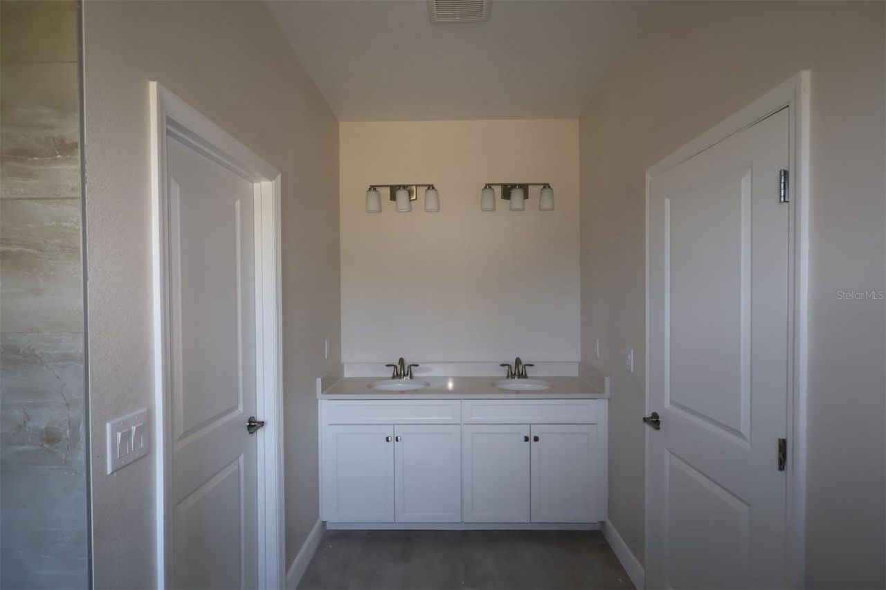 2867 Sweetgrass Lane, Zellwood, FL 32798 Photo