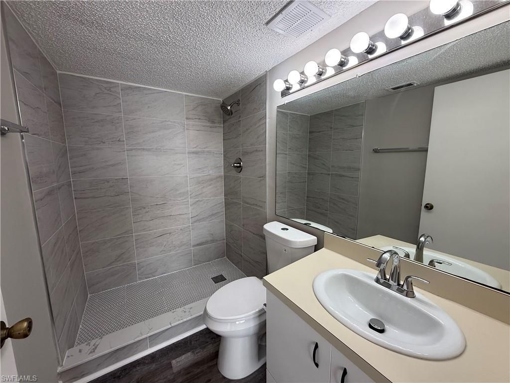 13535 Eagle Ridge Dr , Unit 725, Fort Myers, FL 33912 Photo