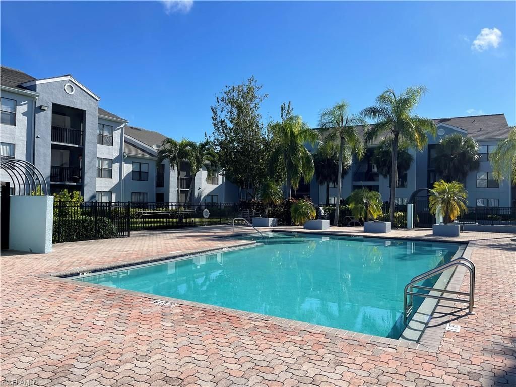 13535 Eagle Ridge Dr , Unit 725, Fort Myers, FL 33912 Photo