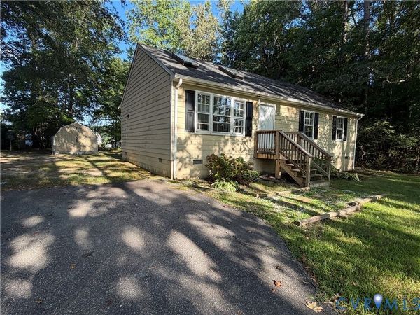 20401 Halloway Avenue , South Chesterfield, VA 23803