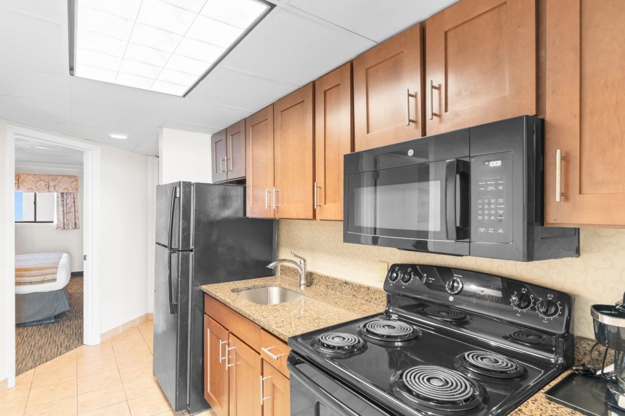 1105 S Ocean Blvd.  Photo 4