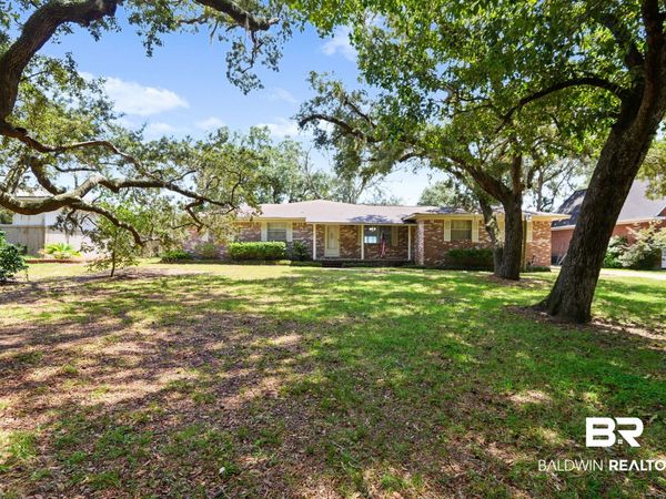 9182 Bay View Drive, Lillian, AL 36549