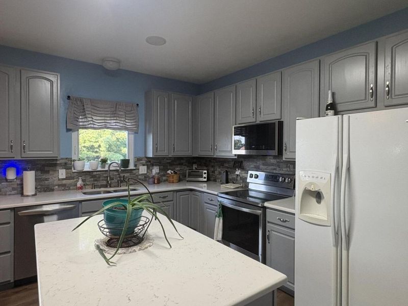 1810 Waverly Drive, Florence, KY 41042 Photo 12