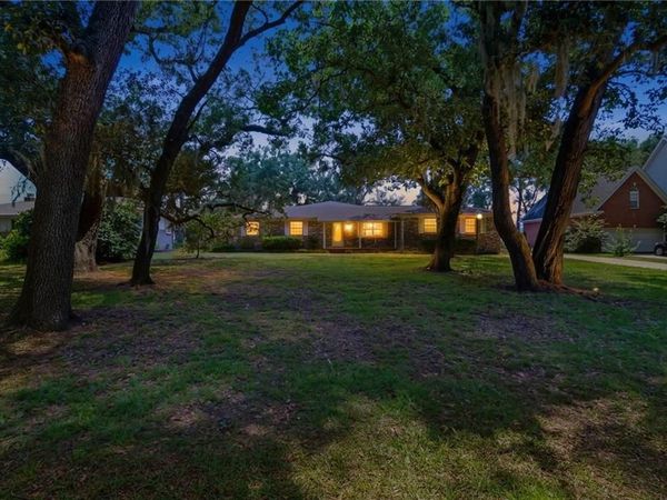 9182 Bay View Drive, Lillian, AL 36549