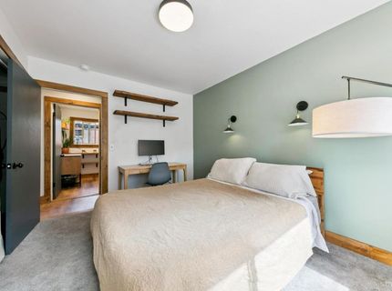 920 Lapham Drive, South Lake Tahoe, CA 96150 Photo