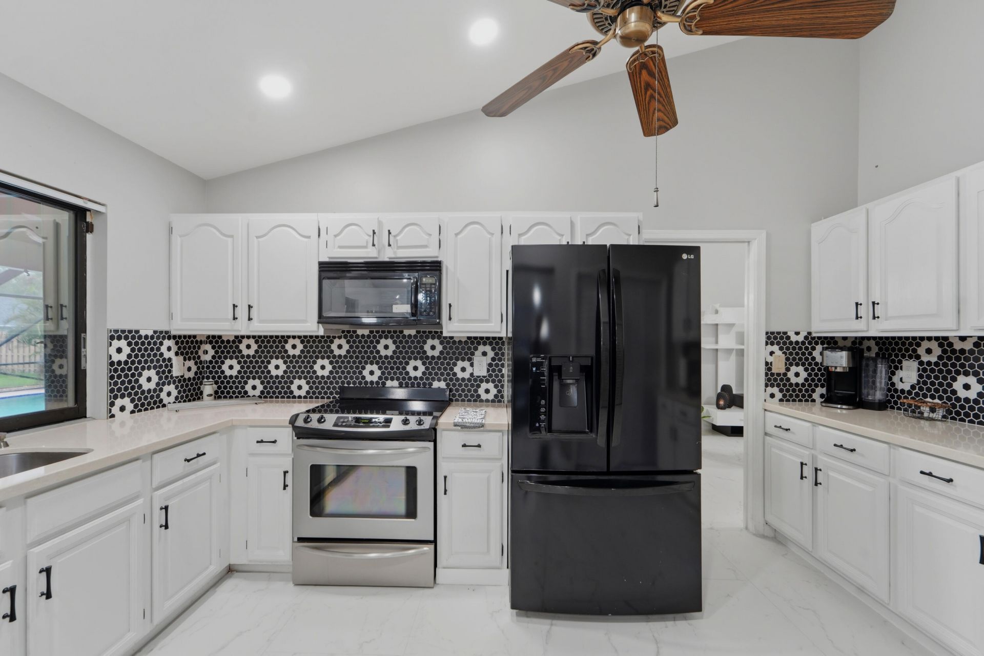 301 Knotty Wood Lane, Wellington, FL 33414 Photo