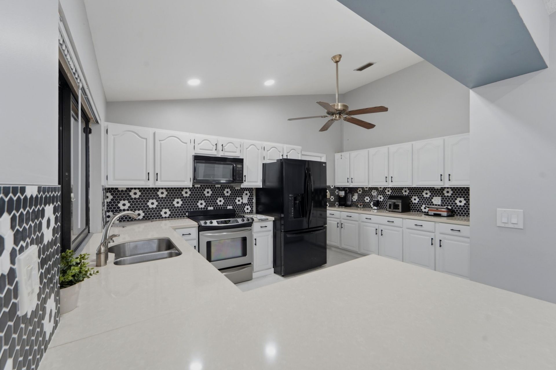 301 Knotty Wood Lane, Wellington, FL 33414 Photo